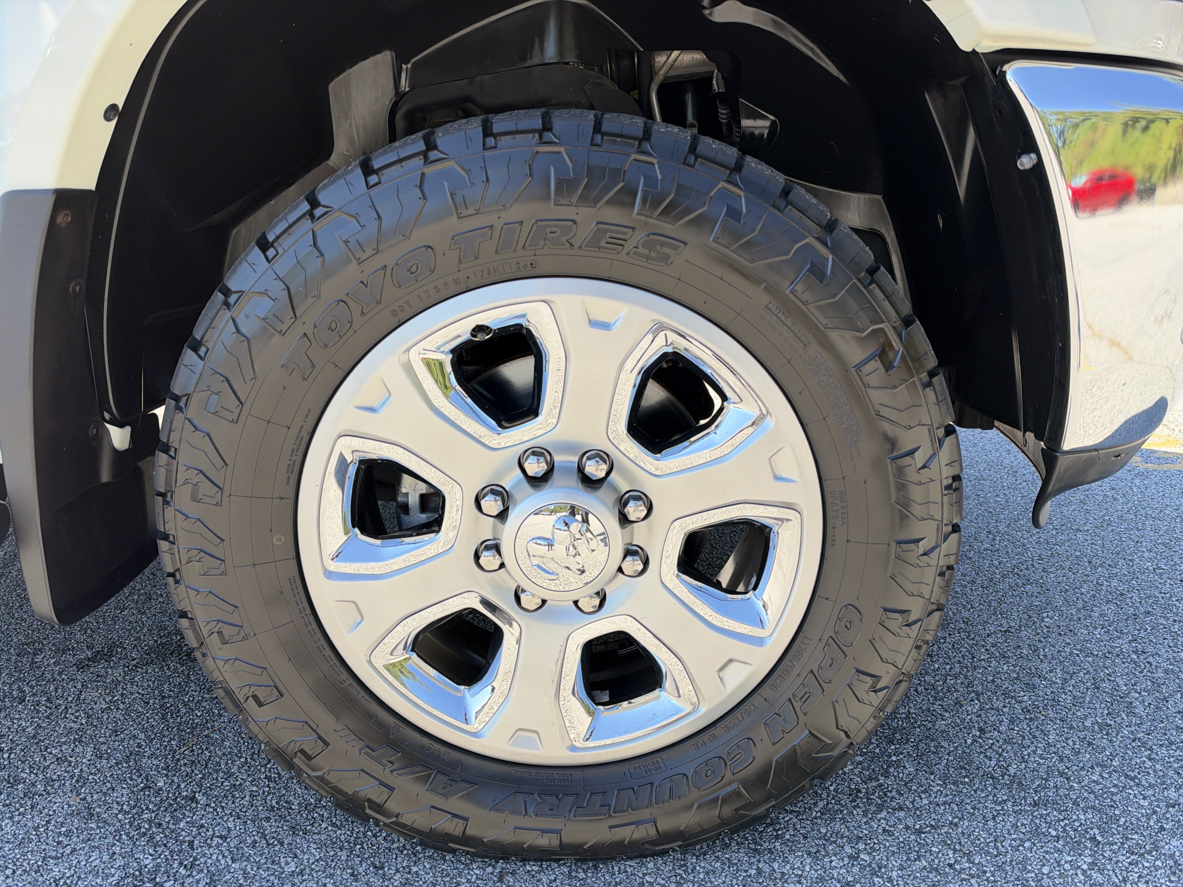 Used 2016 RAM 2500 Laramie AWD/4WD image 14