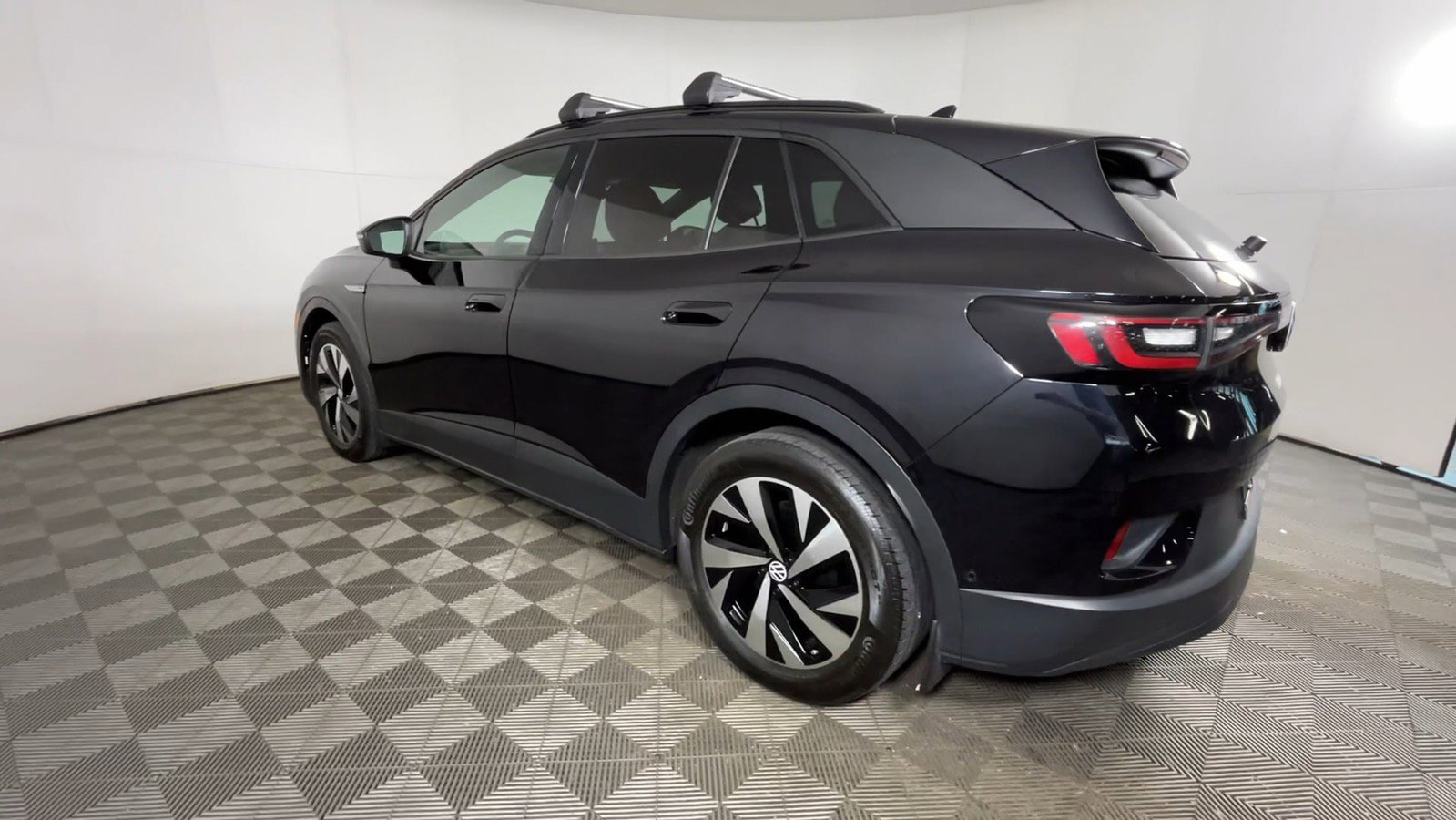 Used 2024 Volkswagen ID.4 Pro RWD image 8