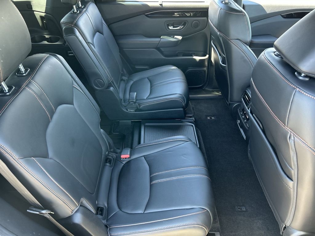 Used 2024 Honda Pilot TrailSport image 28