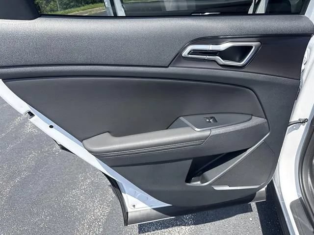 New 2026 Kia Sportage EX AWD/4WD image 13
