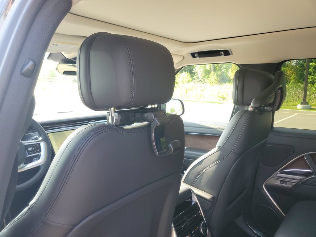New 2026 Land Rover Range Rover SE AWD/4WD image 23