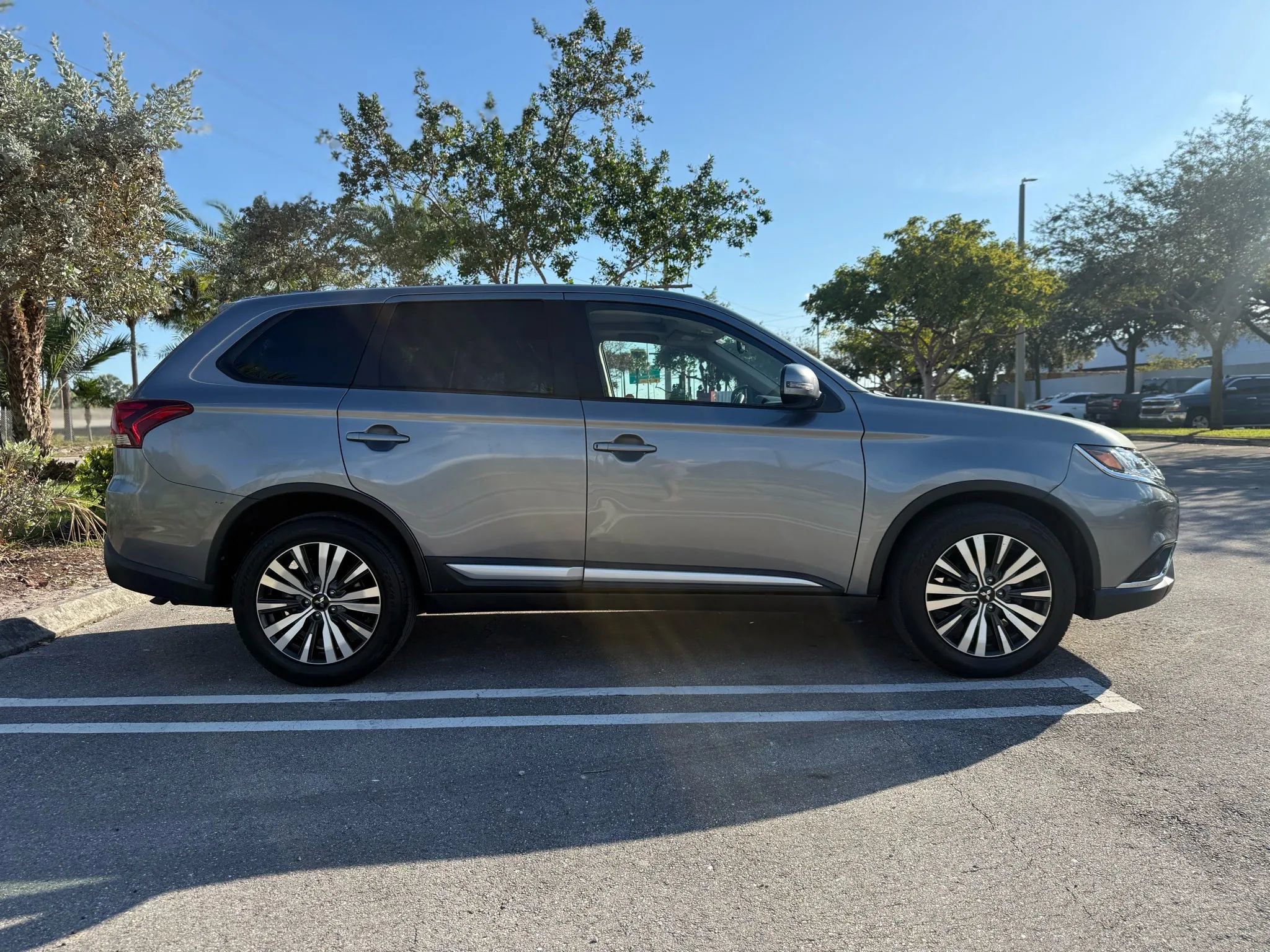 Used 2019 Mitsubishi Outlander SEL FWD image 7