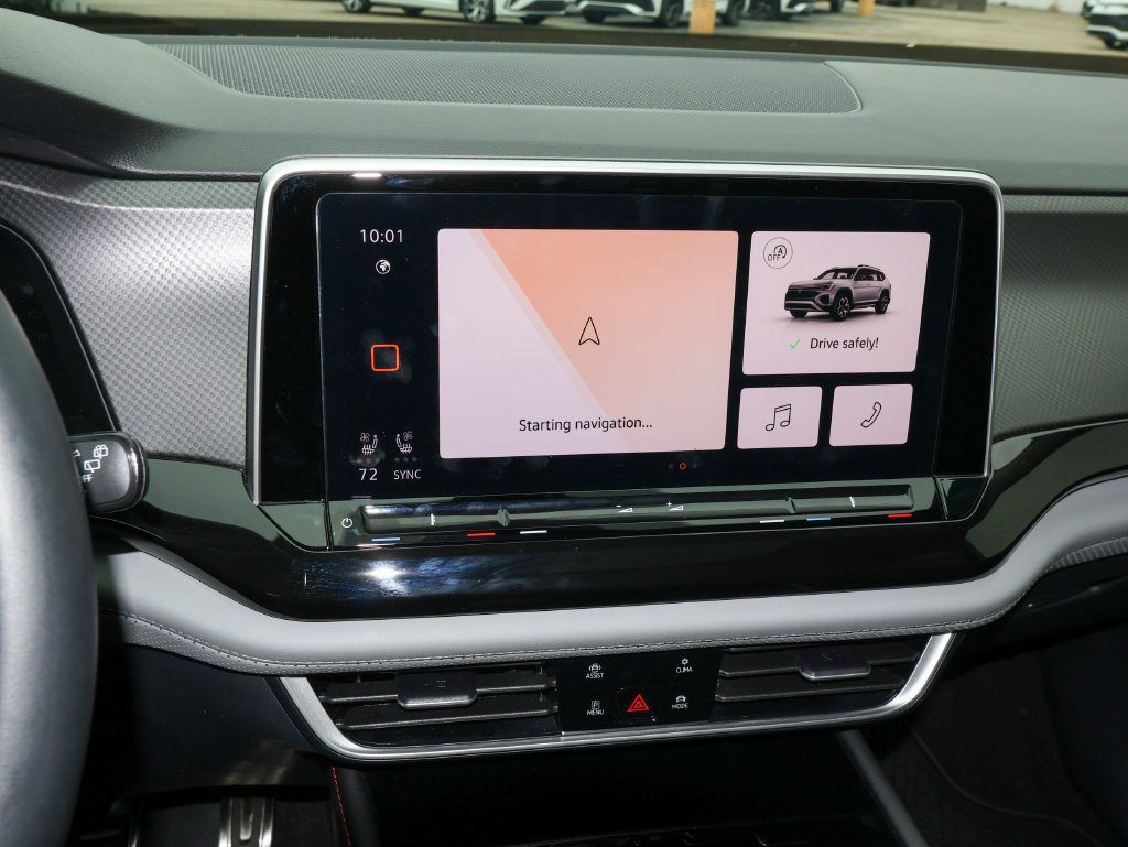 Certified 2025 Volkswagen Atlas Peak Edition SE AWD/4WD image 22