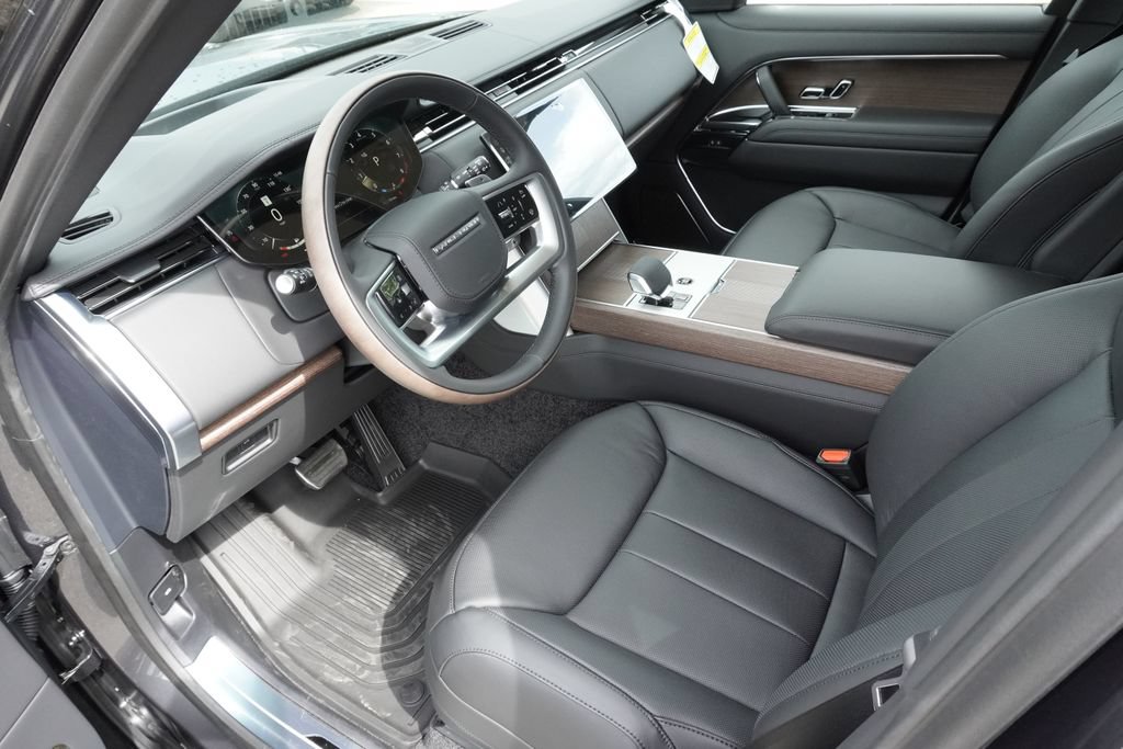 New 2026 Land Rover Range Rover Long Wheelbase Autobiography AWD/4WD image 18