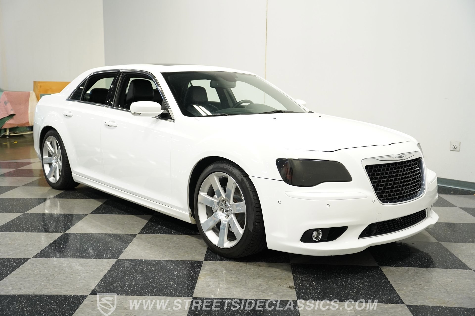 Used 2012 Chrysler 300 SRT8 w/ 19-Premium Speaker Group image 16