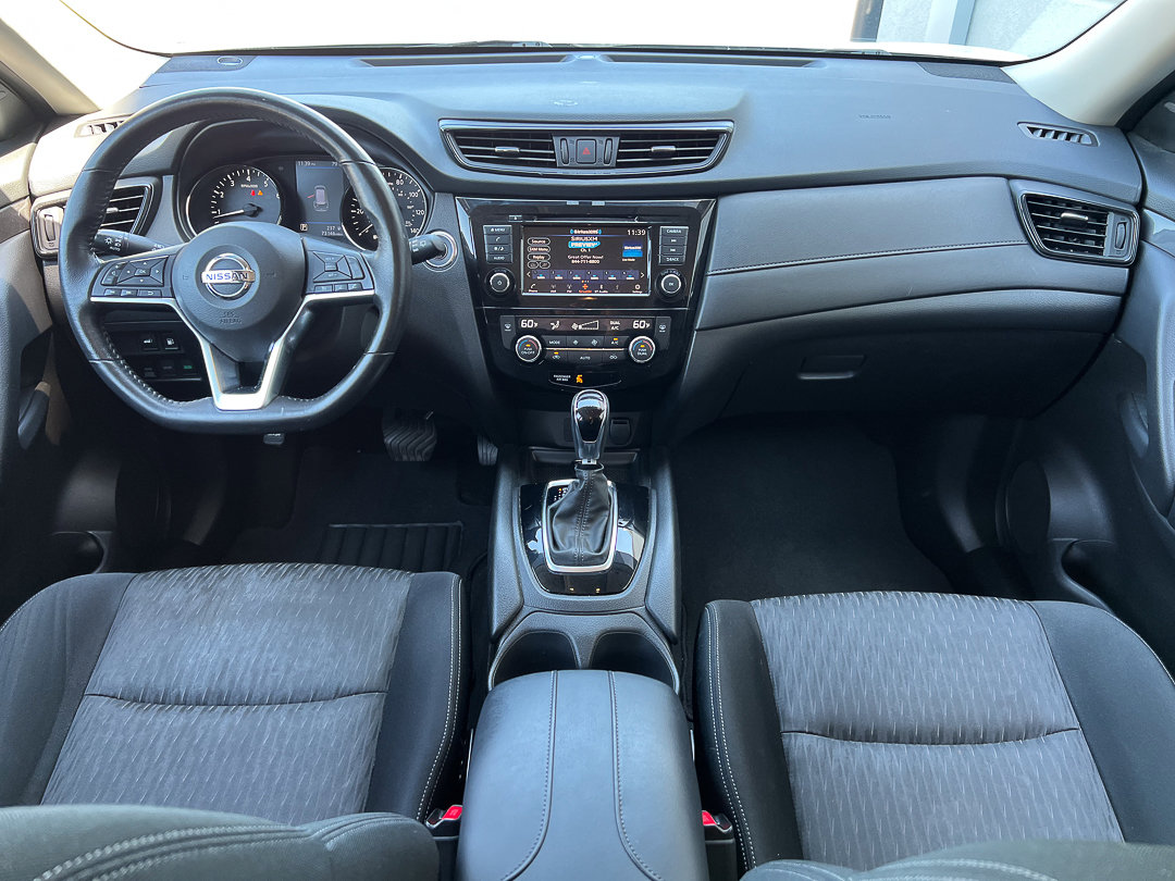 Used 2018 Nissan Rogue SV AWD/4WD image 30
