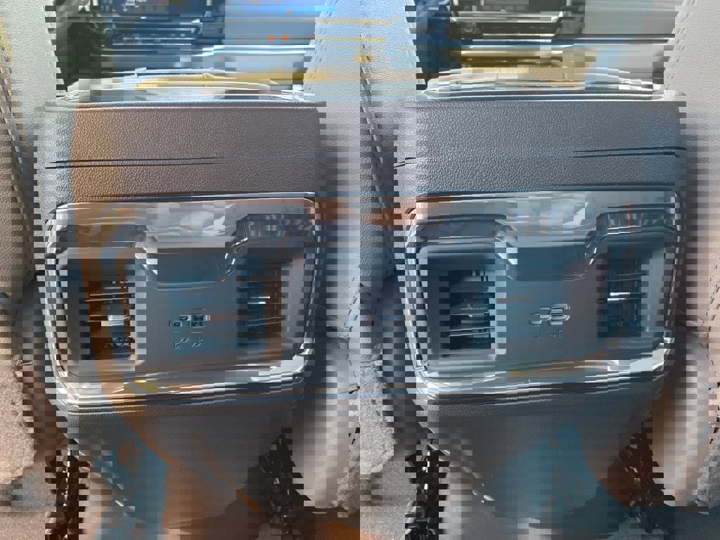 New 2026 Chevrolet Silverado 1500 LTZ w/ Z71 Off-Road Package image 28