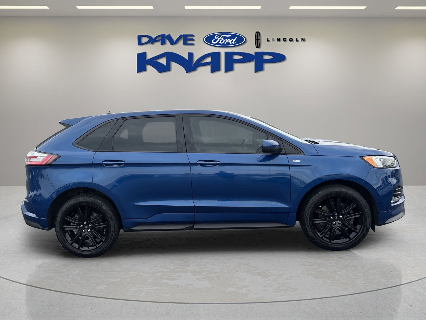 Used 2022 Ford Edge ST-Line w/ Class II Trailer Tow Package image 19