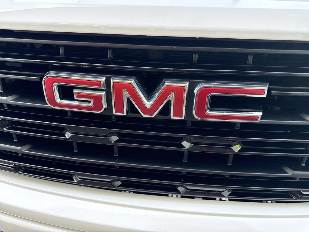 Used 2023 GMC Sierra 1500 Elevation w/ X31 Off-Road Package AWD/4WD image 13
