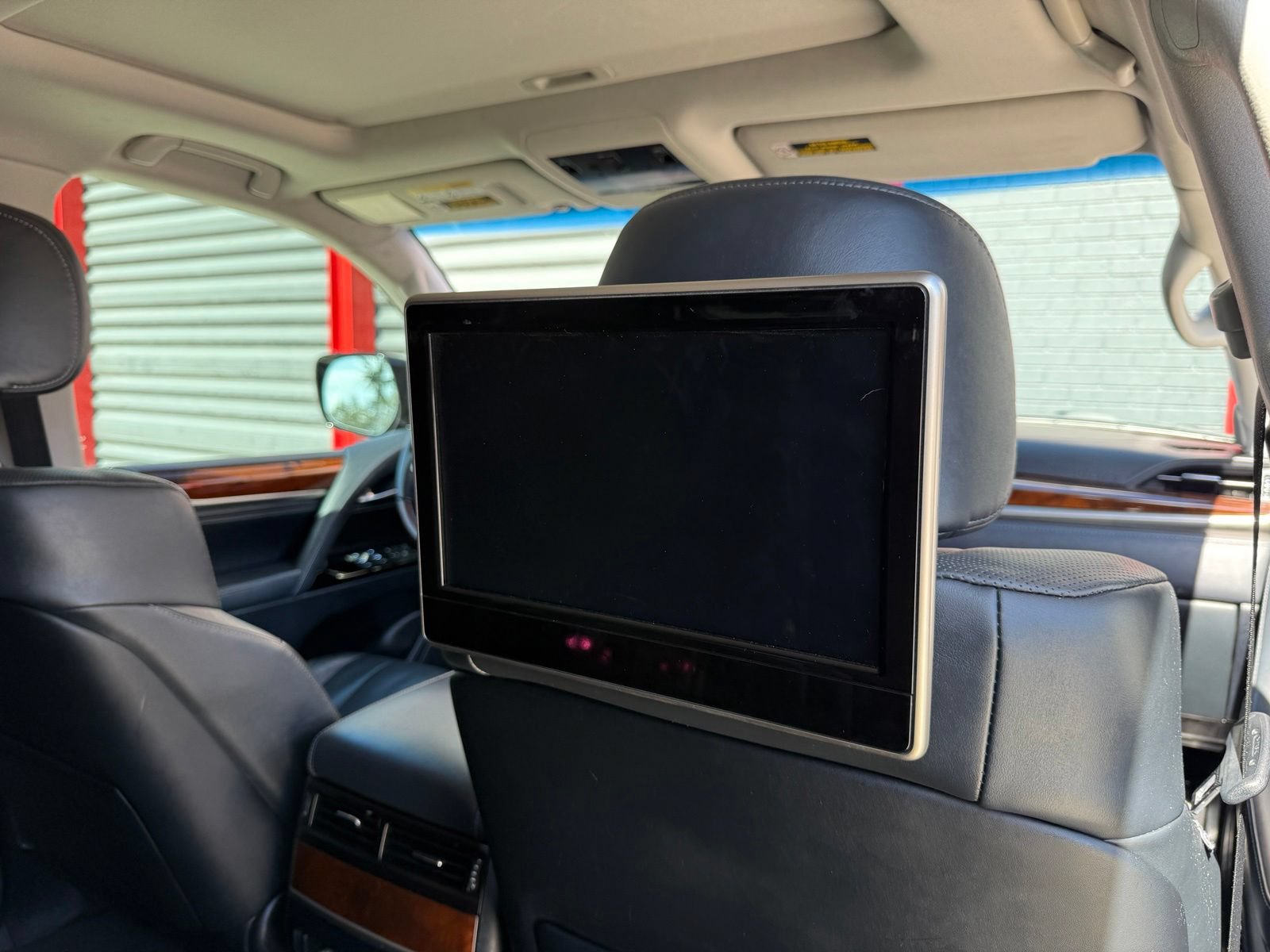 Used 2019 Lexus LX 570 4WD w/ Luxury Package image 42