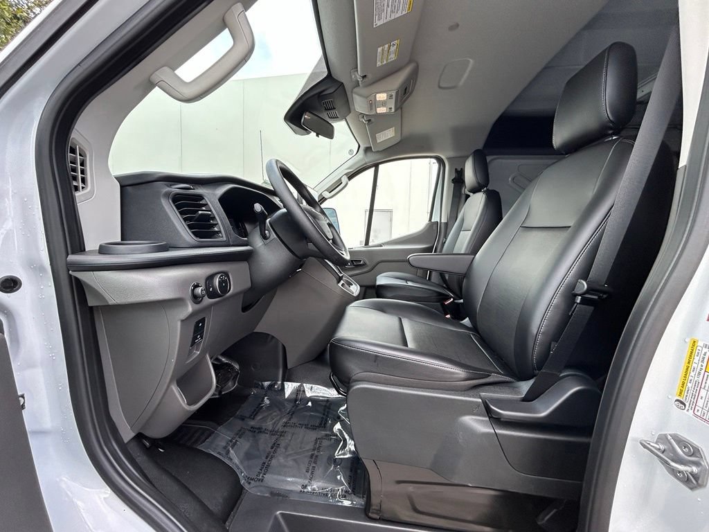 New 2026 Ford Transit 150 Low Roof w/ Load Area Protection Package RWD image 10