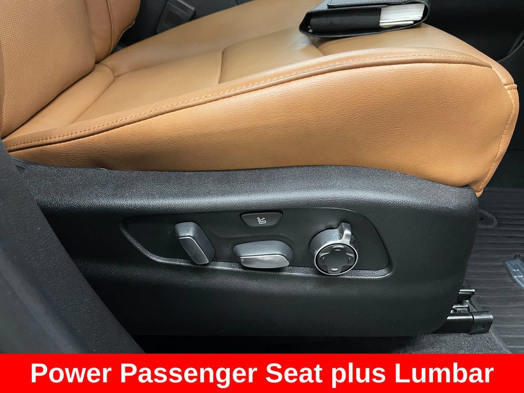 Certified 2019 Cadillac XT4 Premium Luxury AWD/4WD image 13