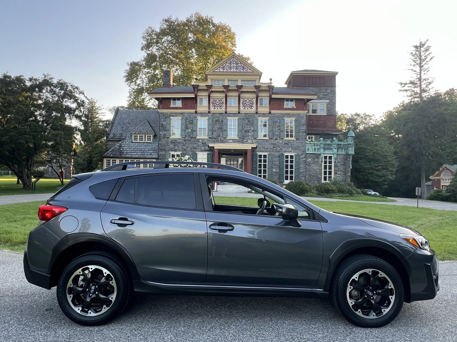 Used 2023 Subaru Crosstrek 2.0i Premium image 12