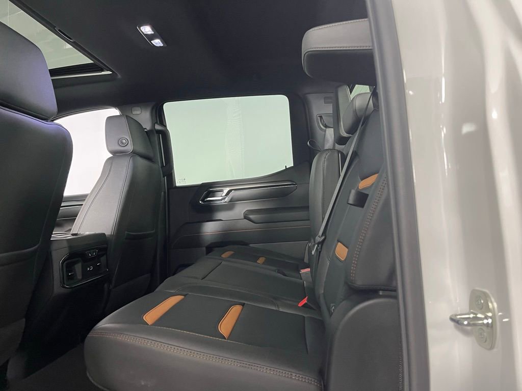 Used 2024 GMC Sierra 1500 AT4 w/ Technology Package image 26
