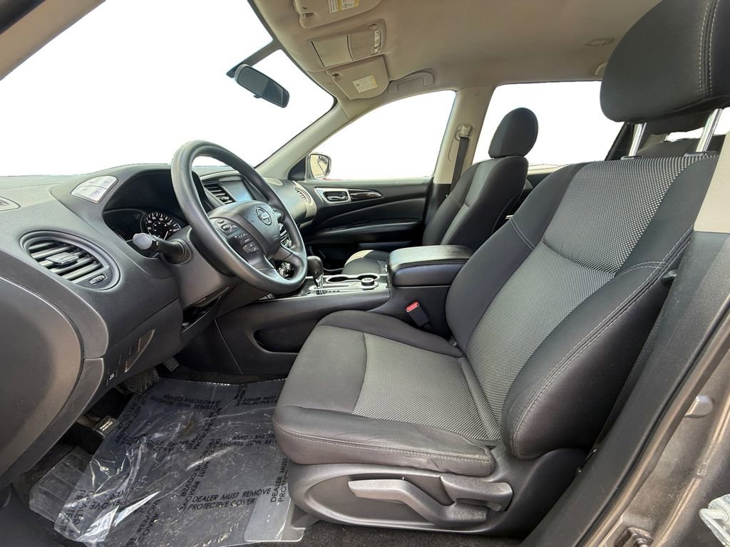 Used 2019 Nissan Pathfinder S image 9