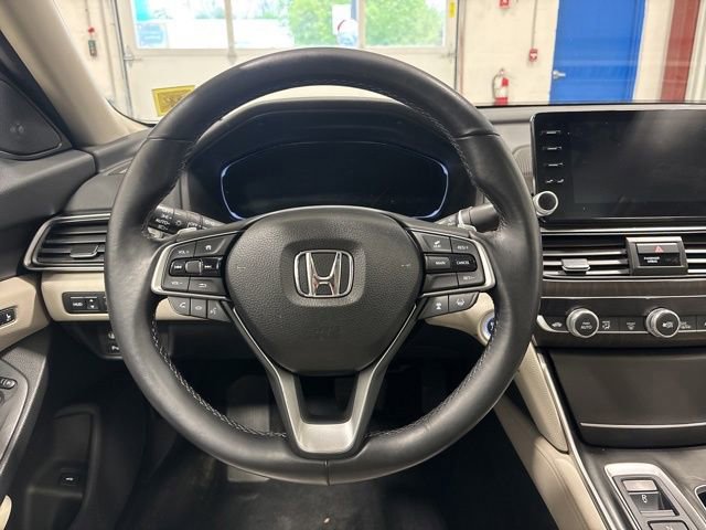 Used 2018 Honda Accord Touring image 14