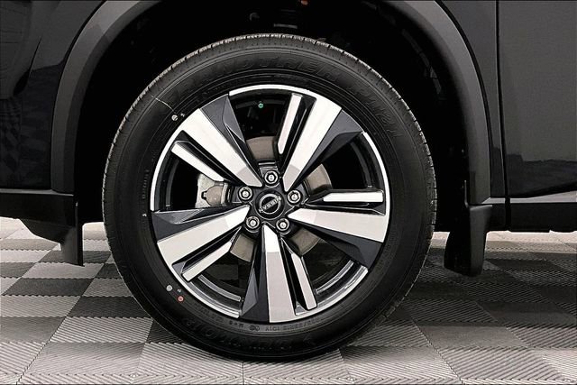 New 2025 Nissan Rogue SL image 13