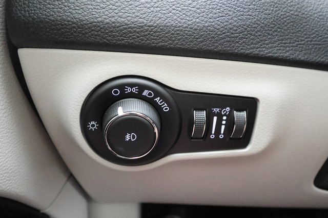 Used 2021 Jeep Compass Limited w/ Sun and Sound Group image 20