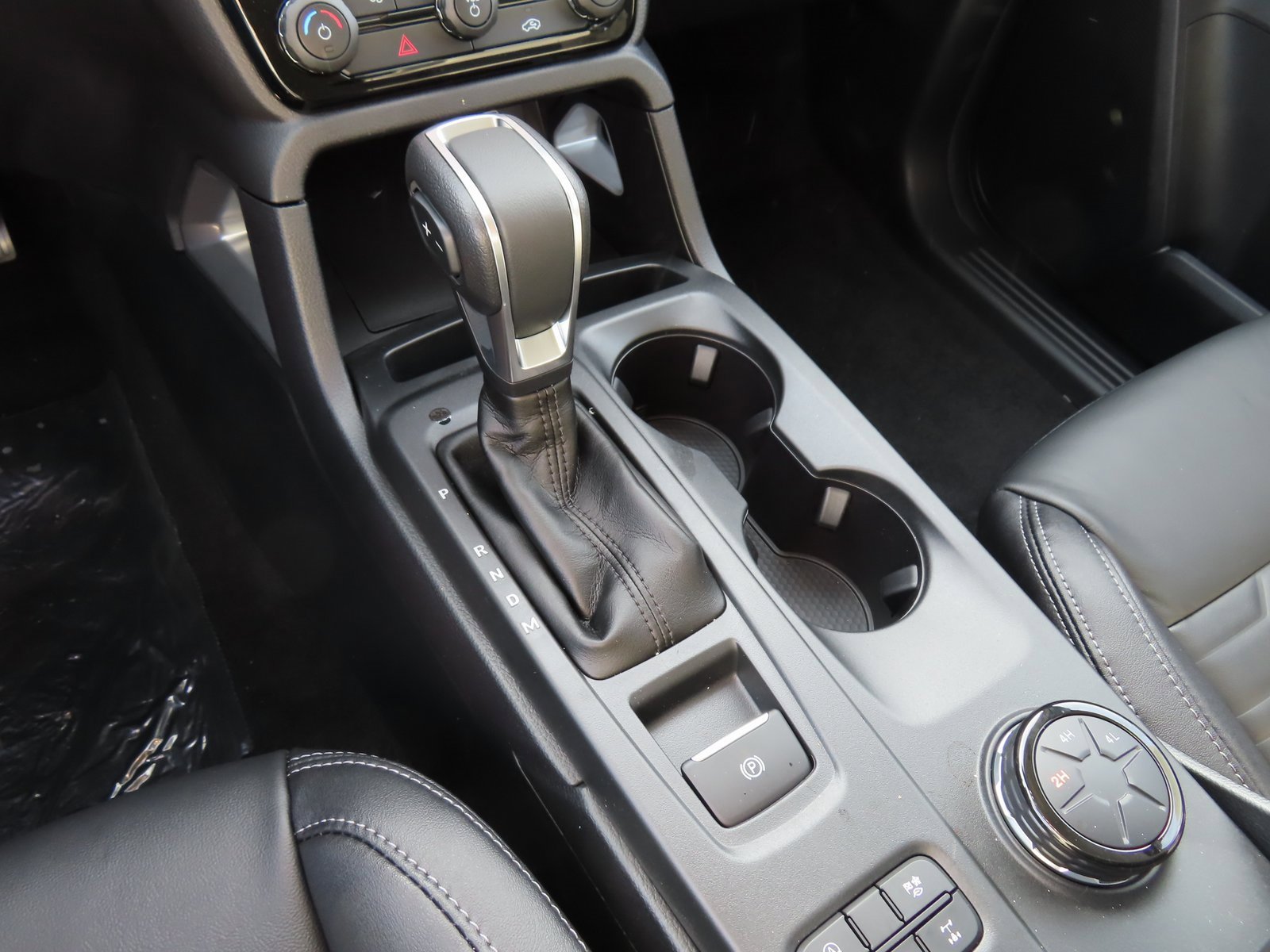 New 2025 Ford Ranger Lariat w/ Trailer Tow Package image 13