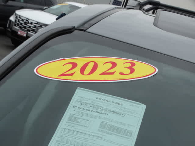 Certified 2023 Toyota Sienna XLE Woodland Edition image 6