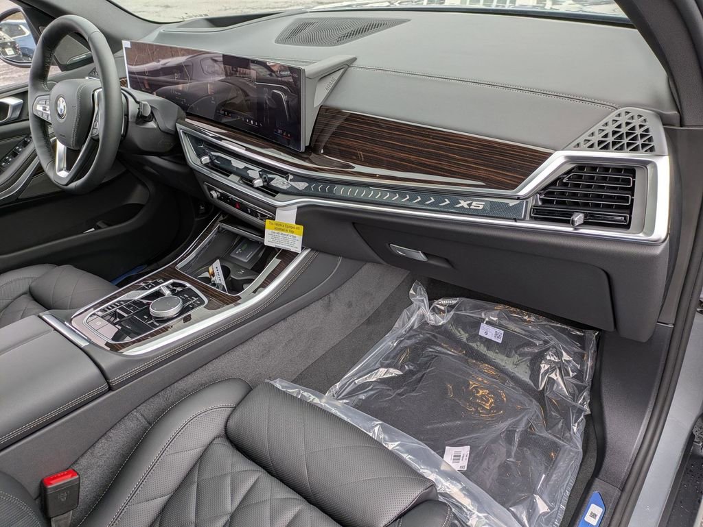 New 2026 BMW X5 xDrive40i w/ Climate Comfort Package image 26