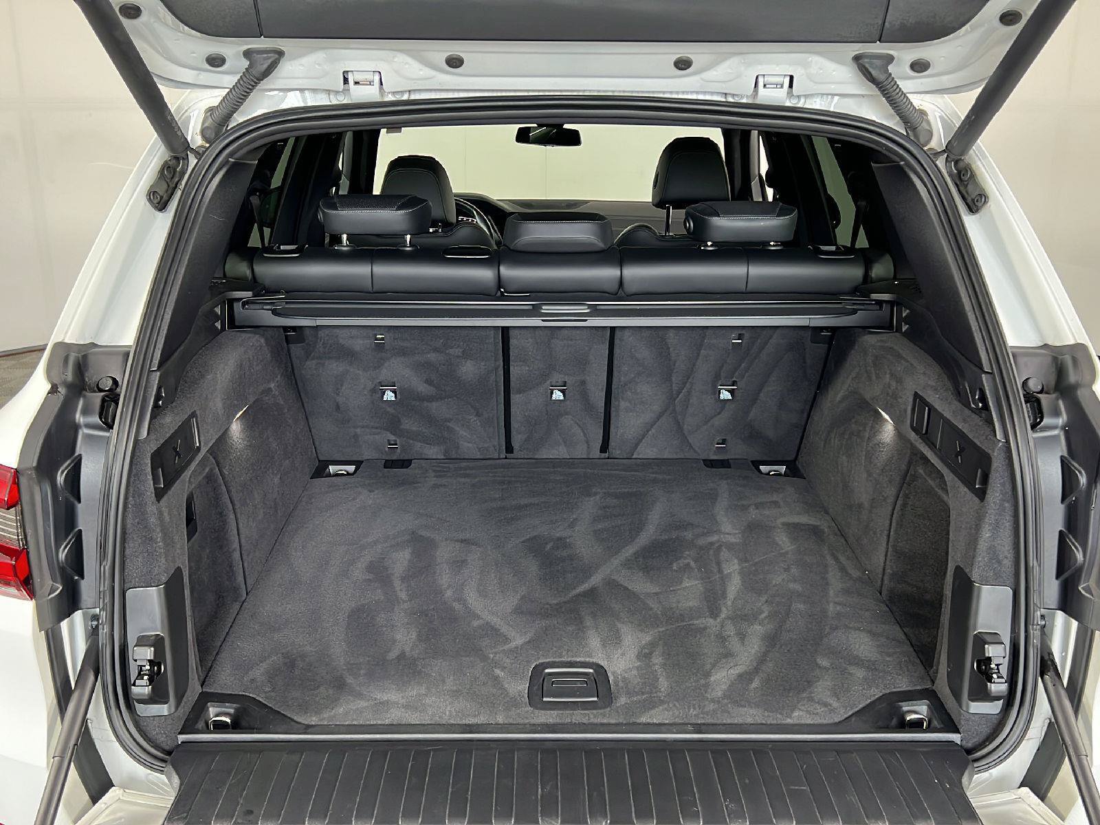 Used 2023 BMW X5 xDrive40i w/ Premium Package AWD/4WD image 23