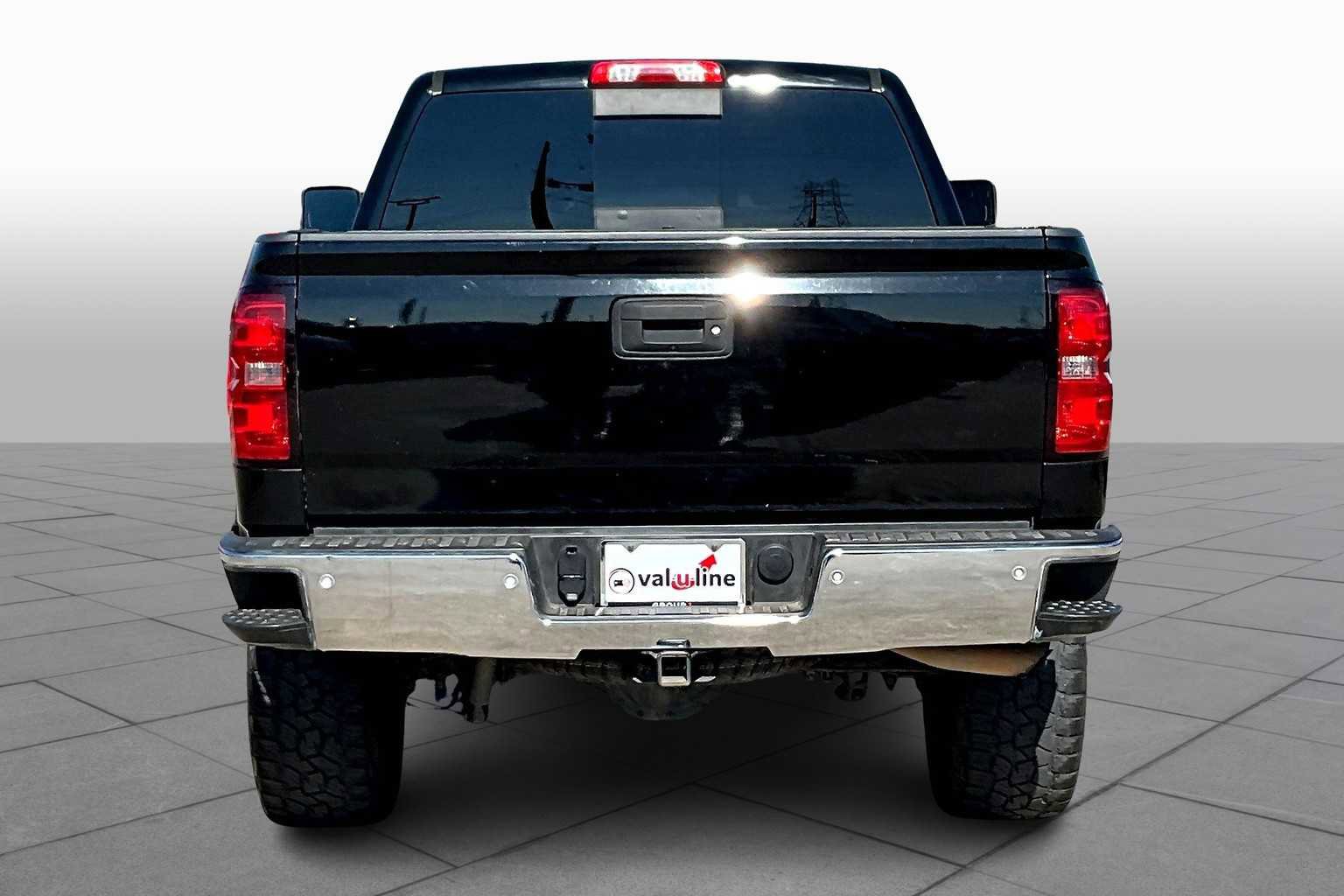 Used 2015 Chevrolet Silverado 1500 LTZ w/ LTZ Plus Package image 4