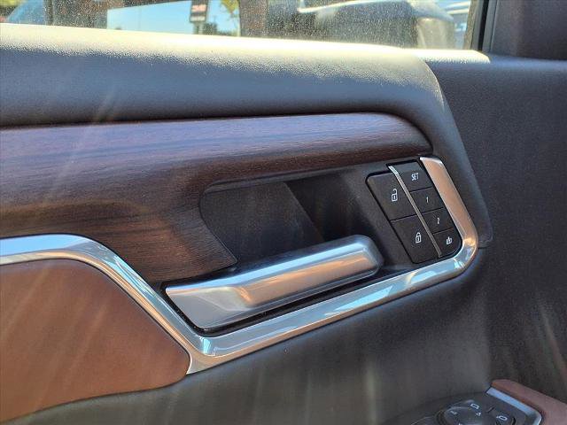 New 2026 GMC Sierra 2500 Denali Ultimate image 16