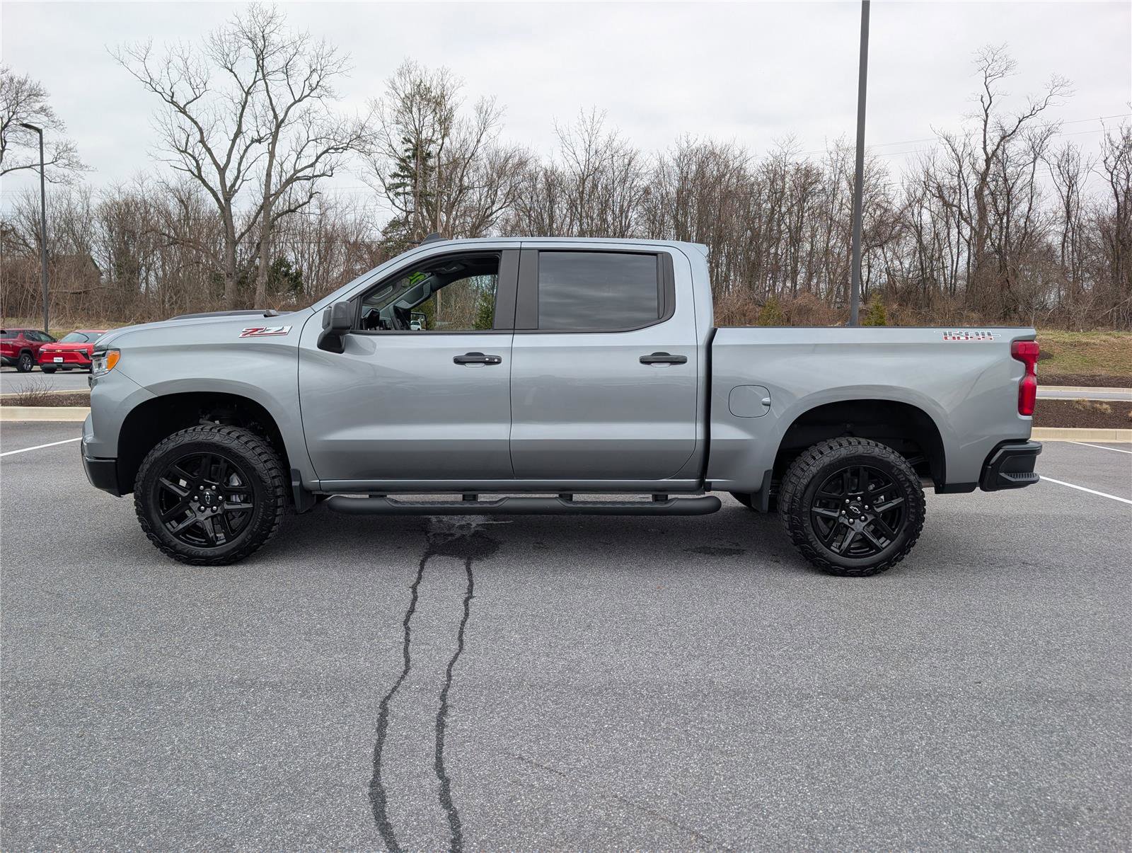 Used 2025 Chevrolet Silverado 1500 LT Trail Boss w/ Convenience Package II image 2