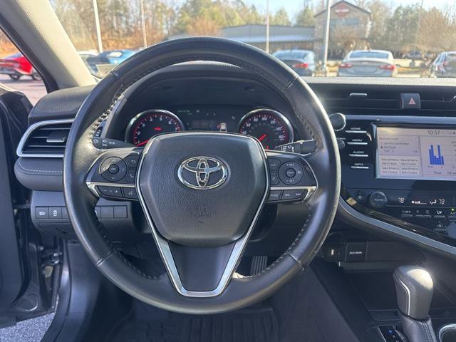 Used 2018 Toyota Camry XSE image 9