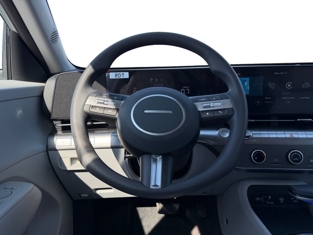 New 2026 Hyundai Kona SE image 12