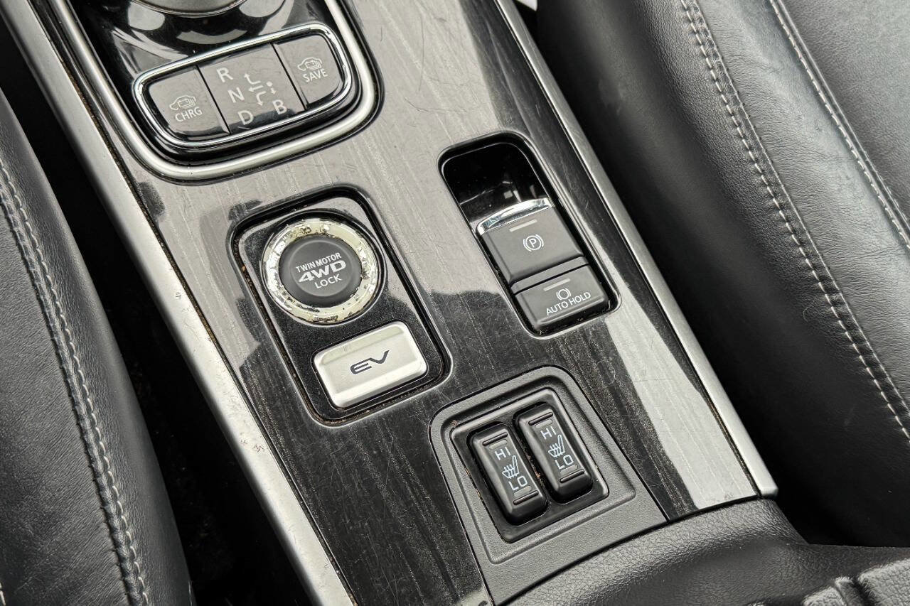 Used 2018 Mitsubishi Outlander GT image 35