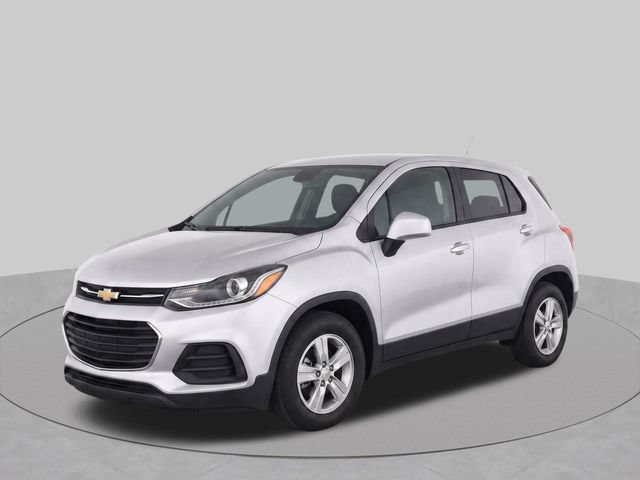 Used 2021 Chevrolet Trax LS w/ Tint and Cruise Package AWD/4WD image 2
