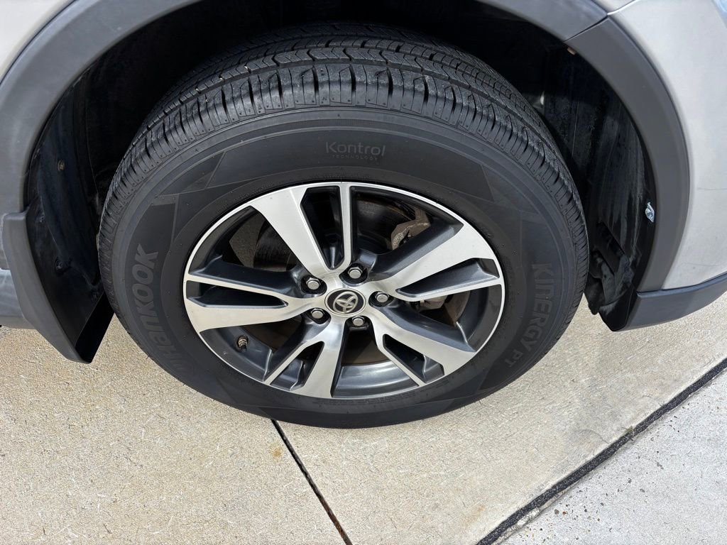 Used 2017 Toyota RAV4 XLE image 23