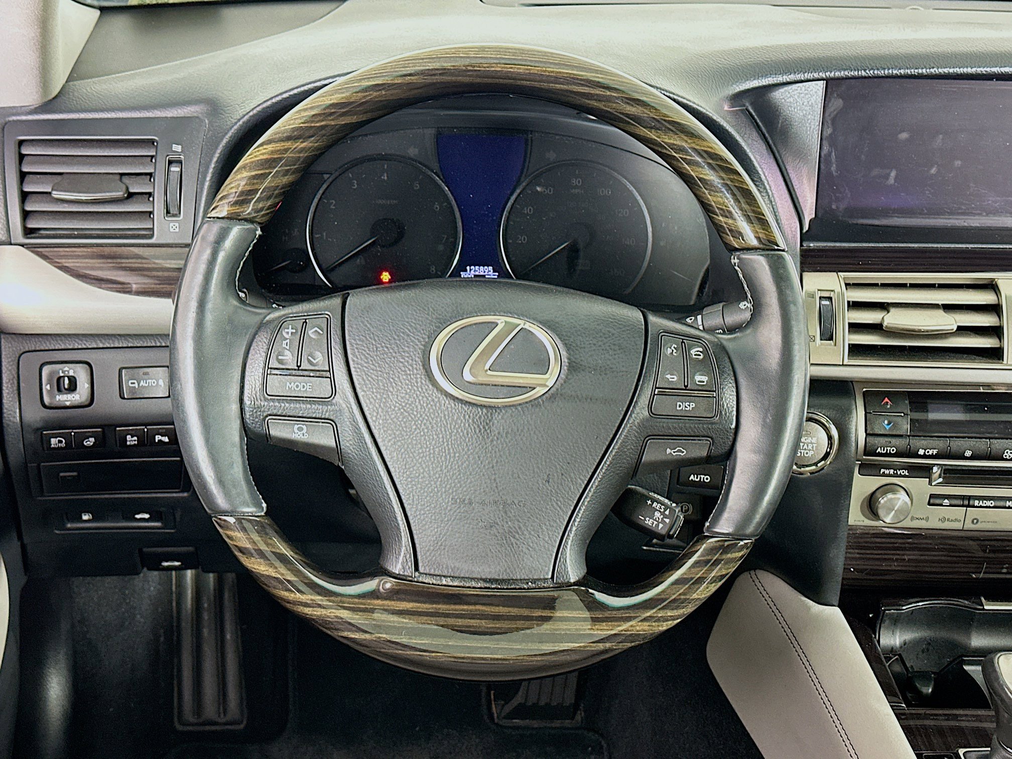 Used 2017 Lexus LS 460 w/ Comfort Package RWD image 18