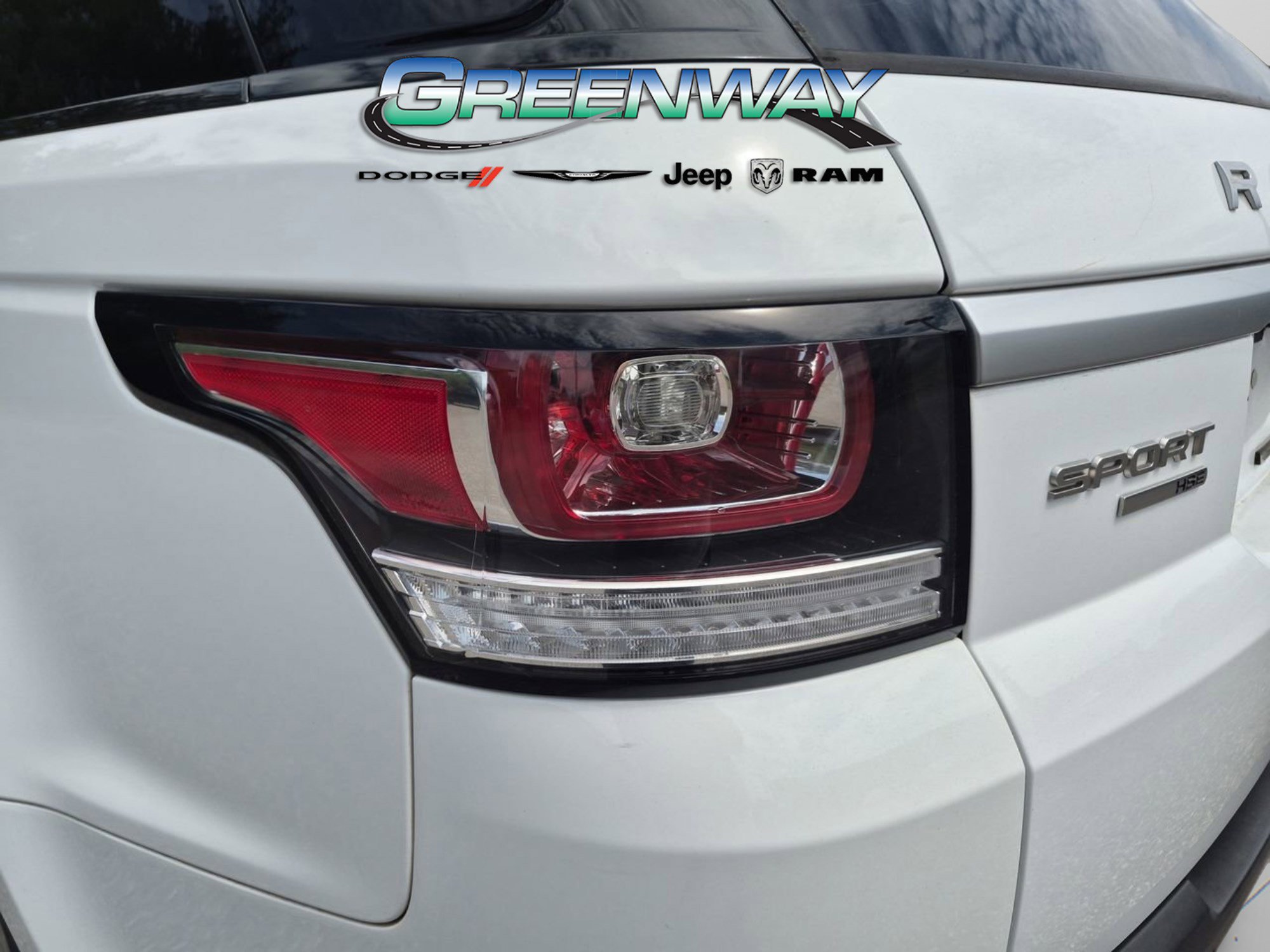 Used 2016 Land Rover Range Rover Sport HSE AWD/4WD image 5
