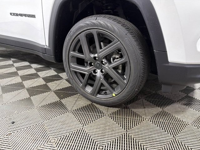 New 2026 Jeep Compass Limited AWD/4WD image 2