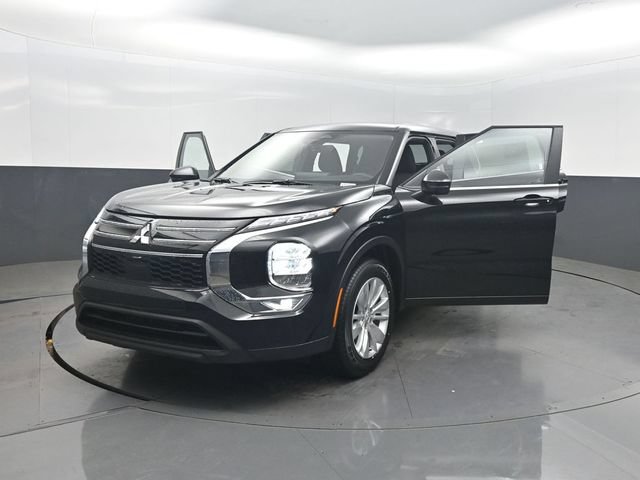 New 2026 Mitsubishi Outlander ES FWD image 36