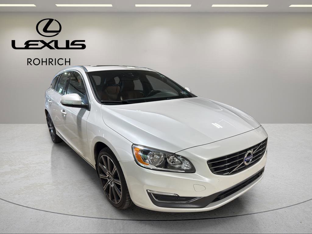 Used 2015 Volvo V60 T5 Platinum AWD/4WD image 4