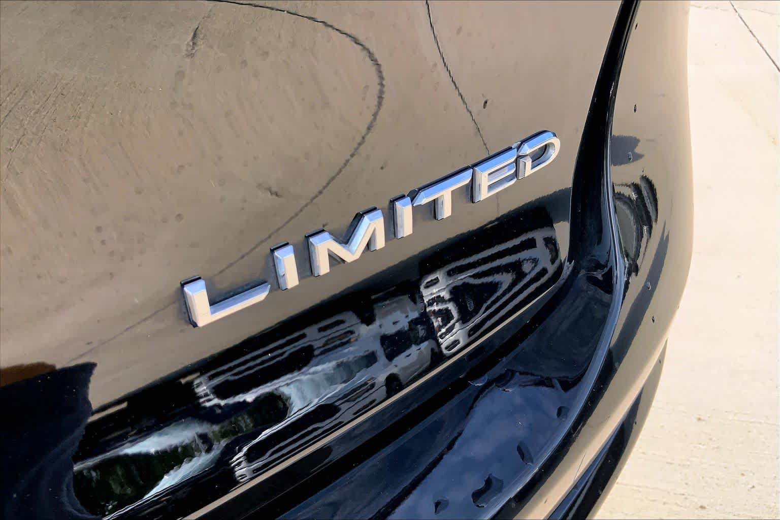 Used 2025 Toyota Crown w/ Advanced Technology Package AWD/4WD image 10