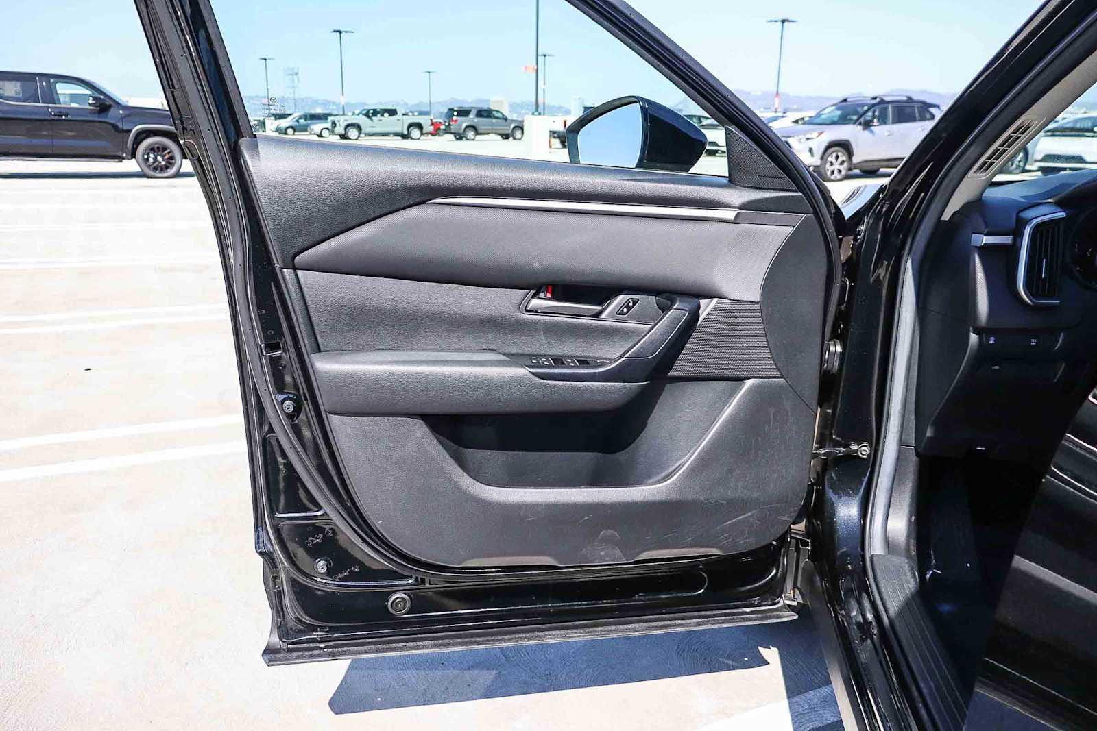 Used 2024 MAZDA CX-50 AWD 2.5 S w/ Preferred Package image 21