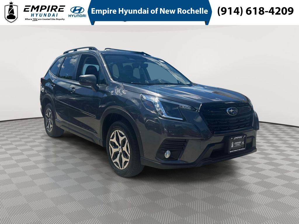Used 2023 Subaru Forester Premium AWD/4WD image 1