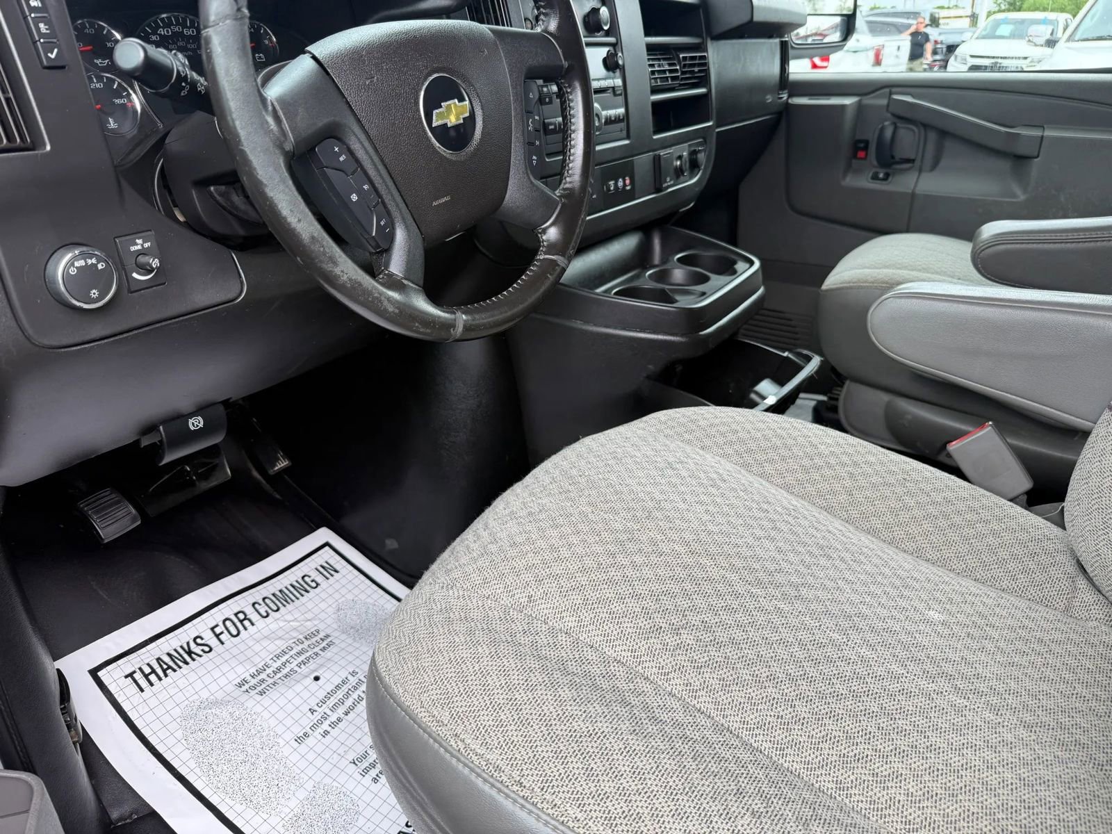 Used 2020 Chevrolet Express 3500 LS RWD image 17