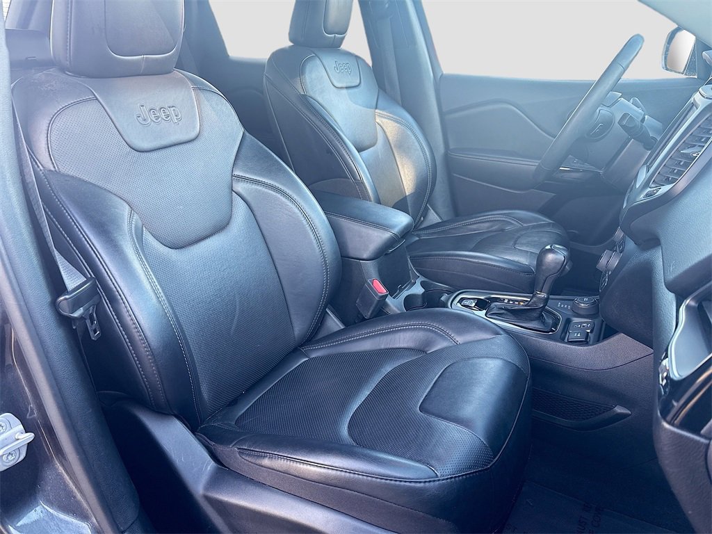 Used 2023 Jeep Cherokee Altitude Lux image 26