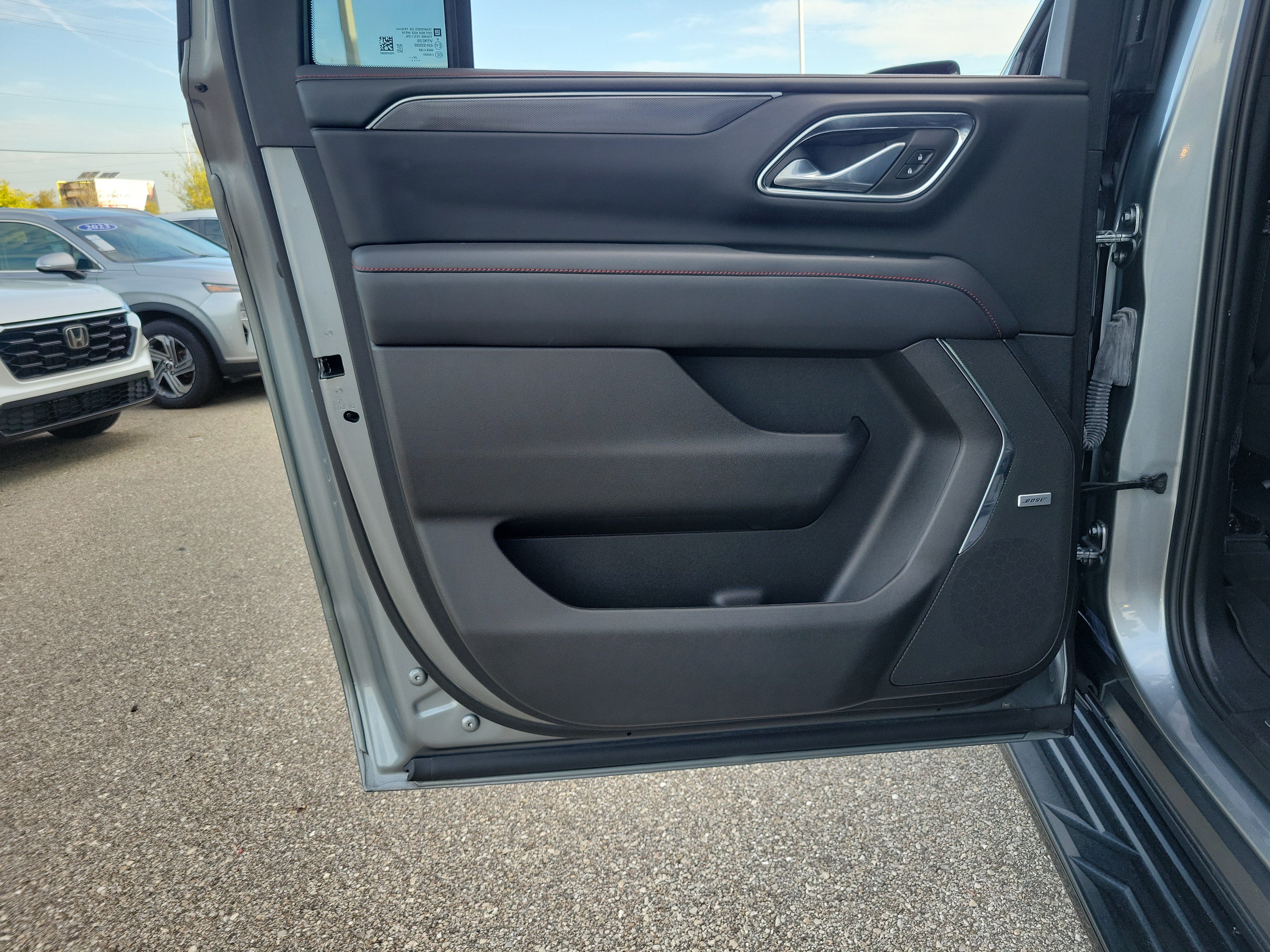 Used 2023 Chevrolet Suburban RST AWD/4WD image 15