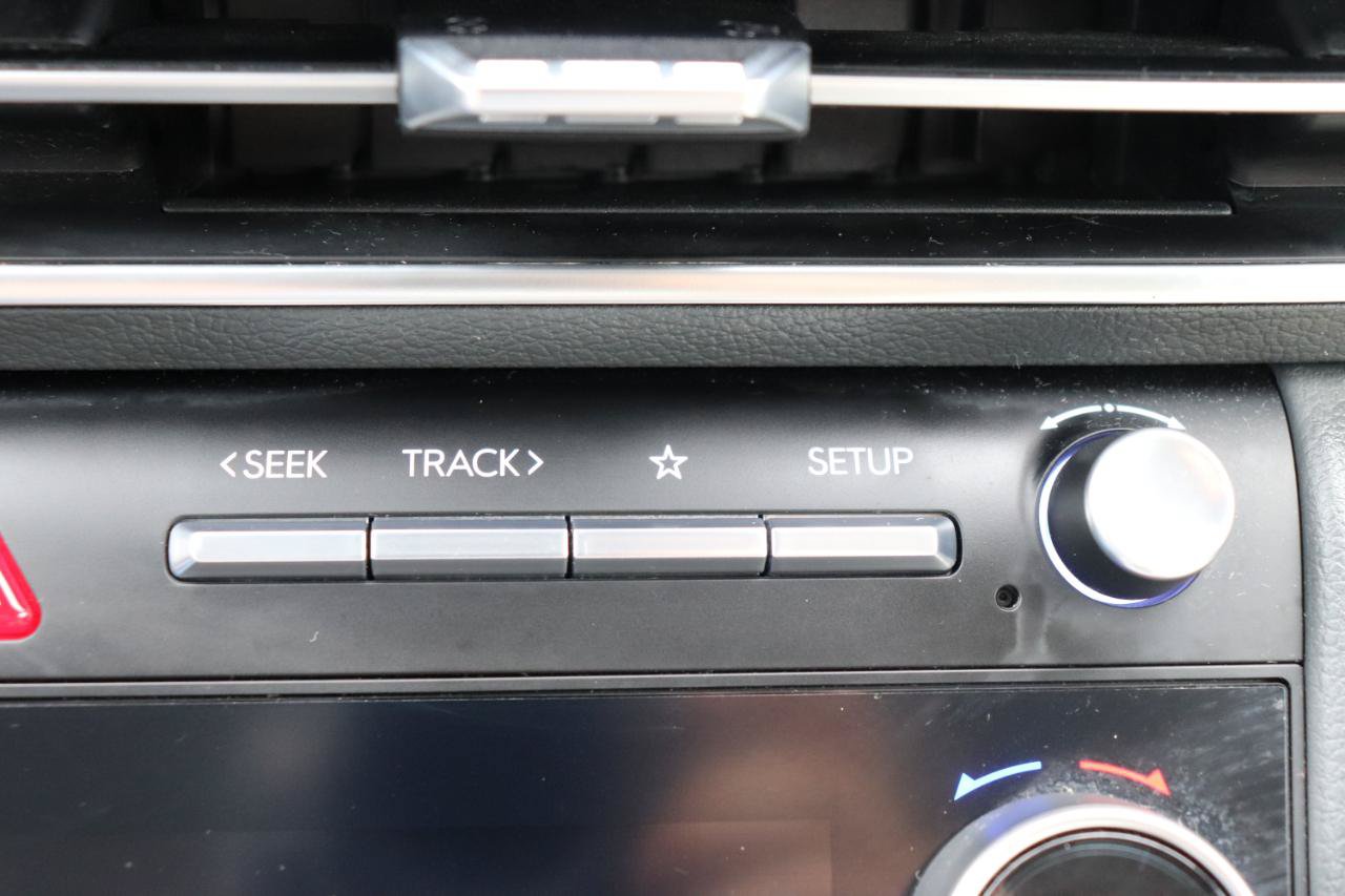 Used 2025 Hyundai Sonata SEL FWD image 33