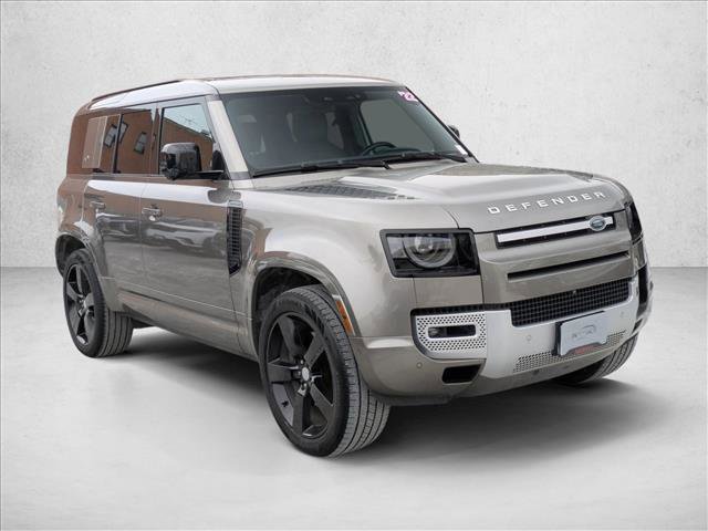 Certified 2022 Land Rover Defender 110 XS Edition image 3