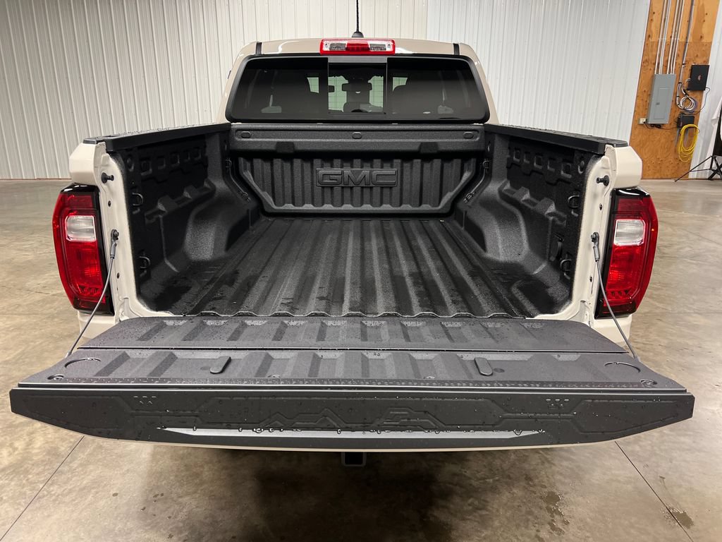 New 2026 GMC Canyon AT4 w/ AT4 Premium Package AWD/4WD image 11