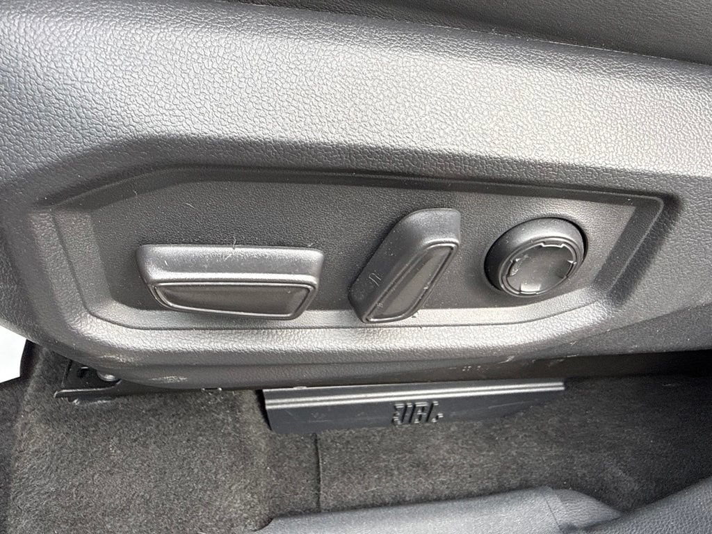 Used 2022 Toyota Tundra Capstone AWD/4WD image 26