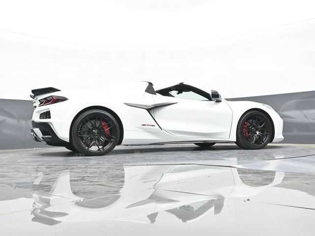 Used 2024 Chevrolet Corvette Z06 RWD image 44